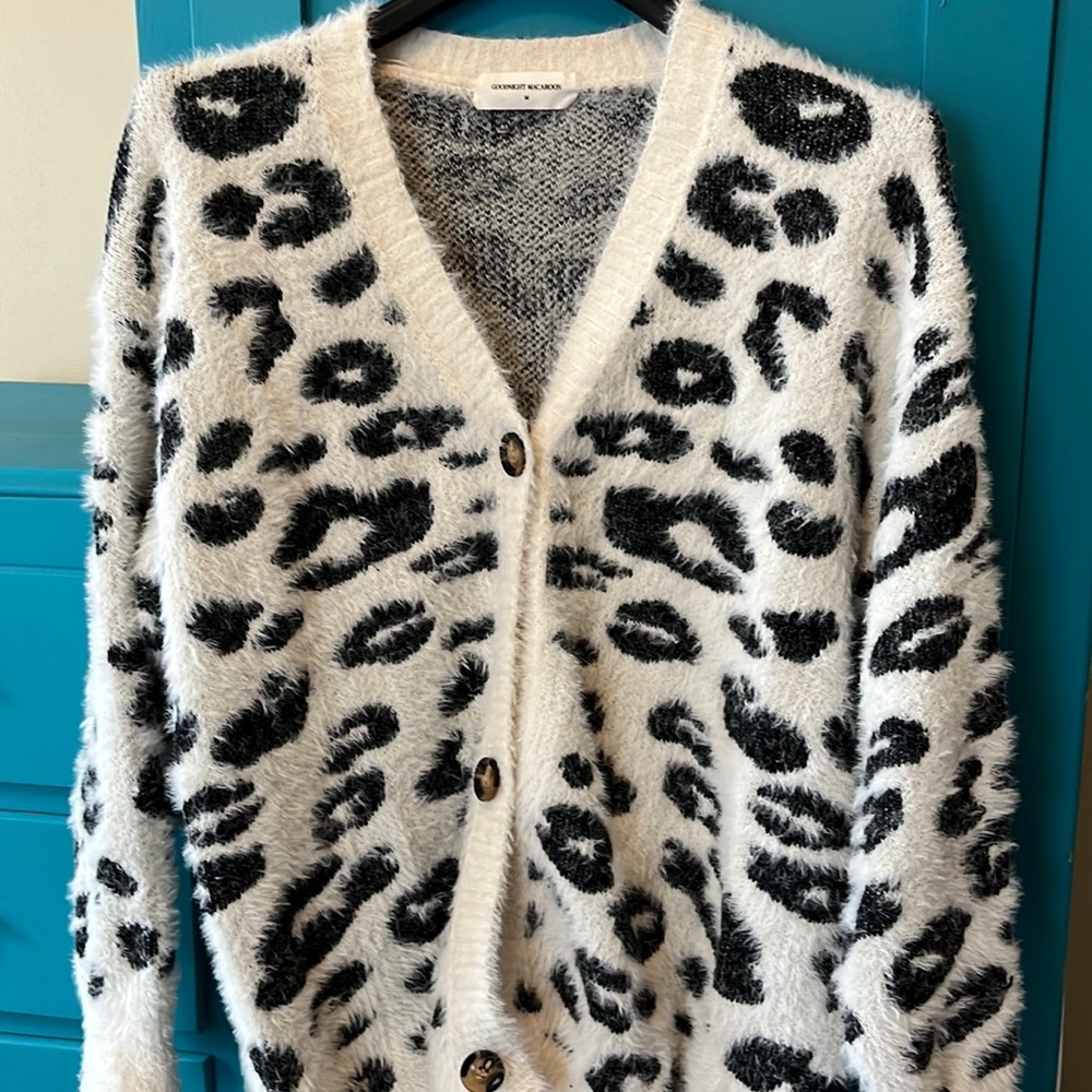 Womens oversized animal print cardigan size medium